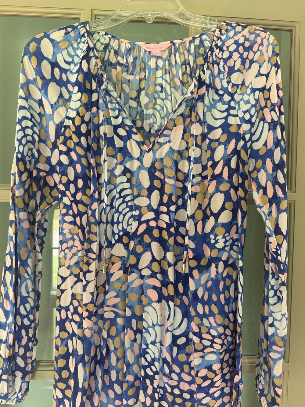 Lilly Pulitzer Blue, Pink & Tan Abstract Dot Tunic Rayon washable top